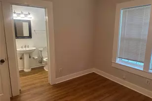914 W Lynwood Ave, San Antonio, TX 78201 - Photo 10