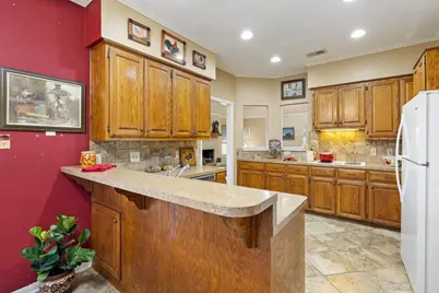 307 Cherrywood Circle, Taylor, TX 76574 - Photo 16