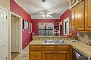 307 Cherrywood Cir, Taylor, TX 76574 - Photo 20