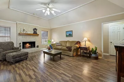 307 Cherrywood Circle, Taylor, TX 76574 - Photo 12