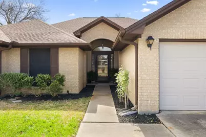 307 Cherrywood Circle, Taylor, TX 76574 - Photo 4