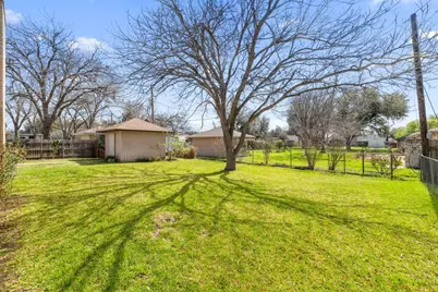 307 Cherrywood Circle, Taylor, TX 76574 - Photo 40