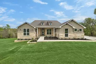 127 Red Tail Hawk Ln, Cedar Creek, TX 78612 - Photo 2