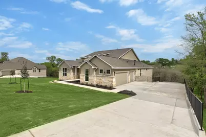 127 Red Tail Hawk Lane, Cedar Creek, TX 78612 - Photo 4