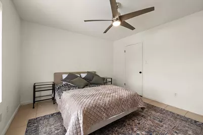 1700 Houston Street #203, Austin, TX 78756 - Photo 14