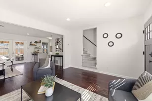 8100 Stillwood Ln, Austin, TX 78757 - Photo 4