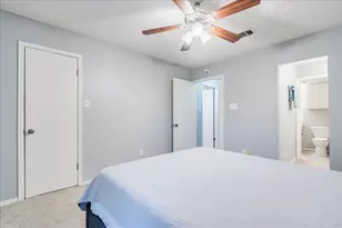 2018 W Rundberg Ln, Austin, TX 78758 - Photo 12