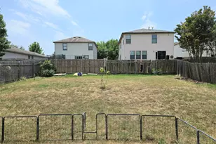 161 Beech Dr, Kyle, TX 78640 - Photo 18