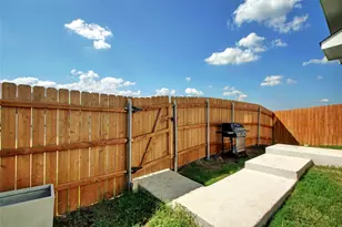 9615 Morning Iris Dr, Manor, TX 78653 - Photo 24