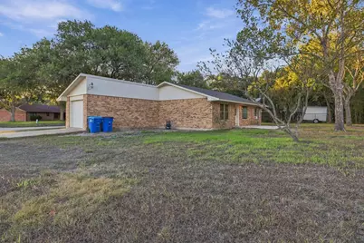 1714 Twin Island Drive, Lockhart, TX 78644 - Photo 20