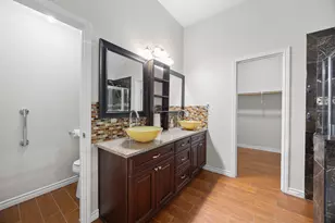 1601 Lynnville Trail, Austin, TX 78727 - Photo 16