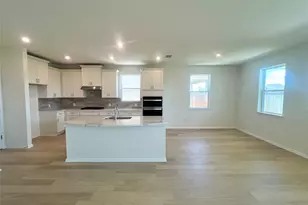 429 Young St, Buda, TX 78610 - Photo 6