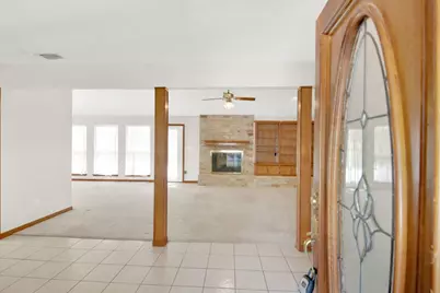 1403 Stone Ridge Drive, Taylor, TX 76574 - Photo 6