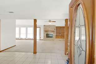 1403 Stone Ridge Dr, Taylor, TX 76574 - Photo 6