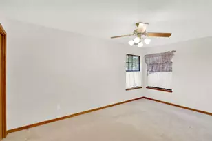 1403 Stone Ridge Dr, Taylor, TX 76574 - Photo 24