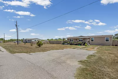 138 Double C Drive, Cedar Creek, TX 78612 - Photo 2