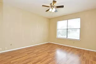 116 Hillside Dr, Elgin, TX 78621 - Photo 12
