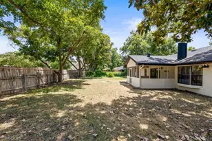 336 Columbine St, Meadowlakes, TX 78654 - Photo 32