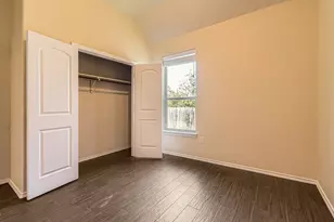 107 Creekside Villa Dr, Kyle, TX 78640 - Photo 20