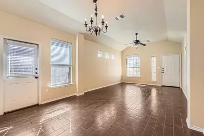 107 Creekside Villa Drive, Kyle, TX 78640 - Photo 12