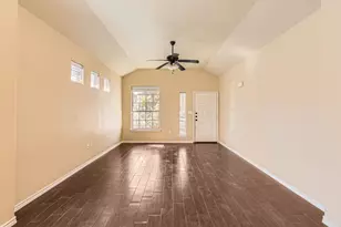 107 Creekside Villa Dr, Kyle, TX 78640 - Photo 10