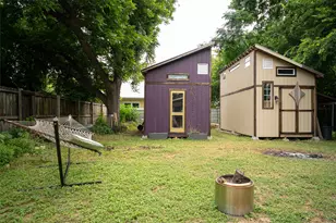 3303 Thompson St, Austin, TX 78702 - Photo 2
