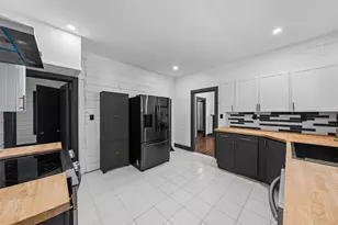 1707 N Travis Ave, Cameron, TX 76520 - Photo 18