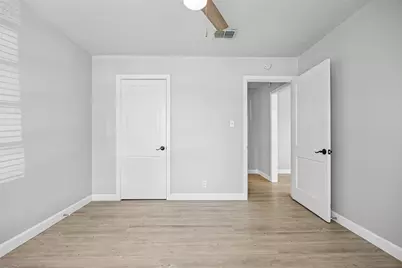 4709 Leslie Avenue, Austin, TX 78721 - Photo 12