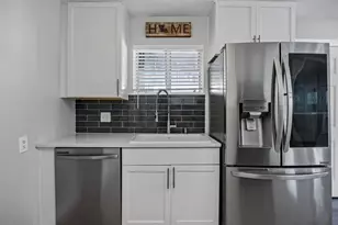 4709 Leslie Ave, Austin, TX 78721 - Photo 10