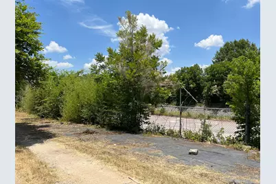 914 Shady Lane #Tract 1, Austin, TX 78702 - Photo 12