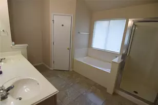 380 Zebra Dr, Kyle, TX 78640 - Photo 10