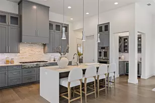8801 Bellancia Dr, Austin, TX 78738 - Photo 10