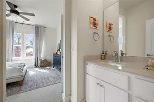 3012 E 14th 1/2 St, Austin, TX 78702 - Photo 16