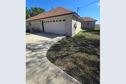 1019 San Jacinto Street, Lockhart, TX 78644 - Photo 24