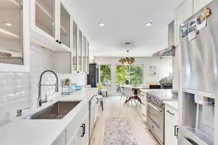 2419 Trail Of Madrones, Austin, TX 78746 - Photo 4