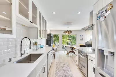 2419 Trail Of Madrones, Austin, TX 78746 - Photo 4