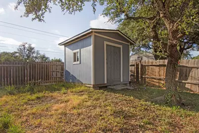 915 Tanglewood Drive, Leander, TX 78641 - Photo 34