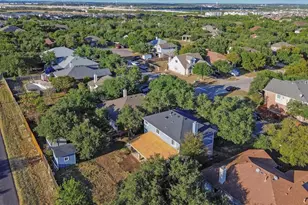 915 Tanglewood Dr, Leander, TX 78641 - Photo 6