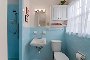 8301 Polar Dr, Austin, TX 78757 - Photo 20