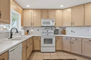 903 E Olympic Dr, Pflugerville, TX 78660 - Photo 14