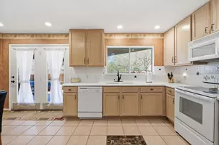 903 E Olympic Dr, Pflugerville, TX 78660 - Photo 16