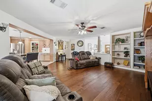 903 E Olympic Dr, Pflugerville, TX 78660 - Photo 10