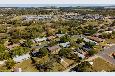 203 Broadmoor Drive, Fredericksburg, TX 78624 - Photo 32