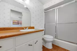 203 Broadmoor Dr, Fredericksburg, TX 78624 - Photo 16