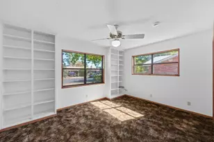 203 Broadmoor Dr, Fredericksburg, TX 78624 - Photo 18