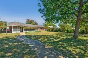 203 Broadmoor Dr, Fredericksburg, TX 78624 - Photo 26