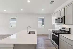 123 Two Bits Ln, Elgin, TX 78621 - Photo 10