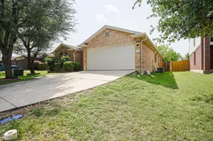 1520 Darjeeling Dr, Pflugerville, TX 78660 - Photo 2
