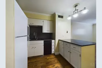 803 W 28th Street #206, Austin, TX 78705 - Photo 2