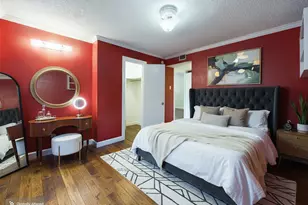 803 W 28th St, Austin, TX 78705 - Photo 2